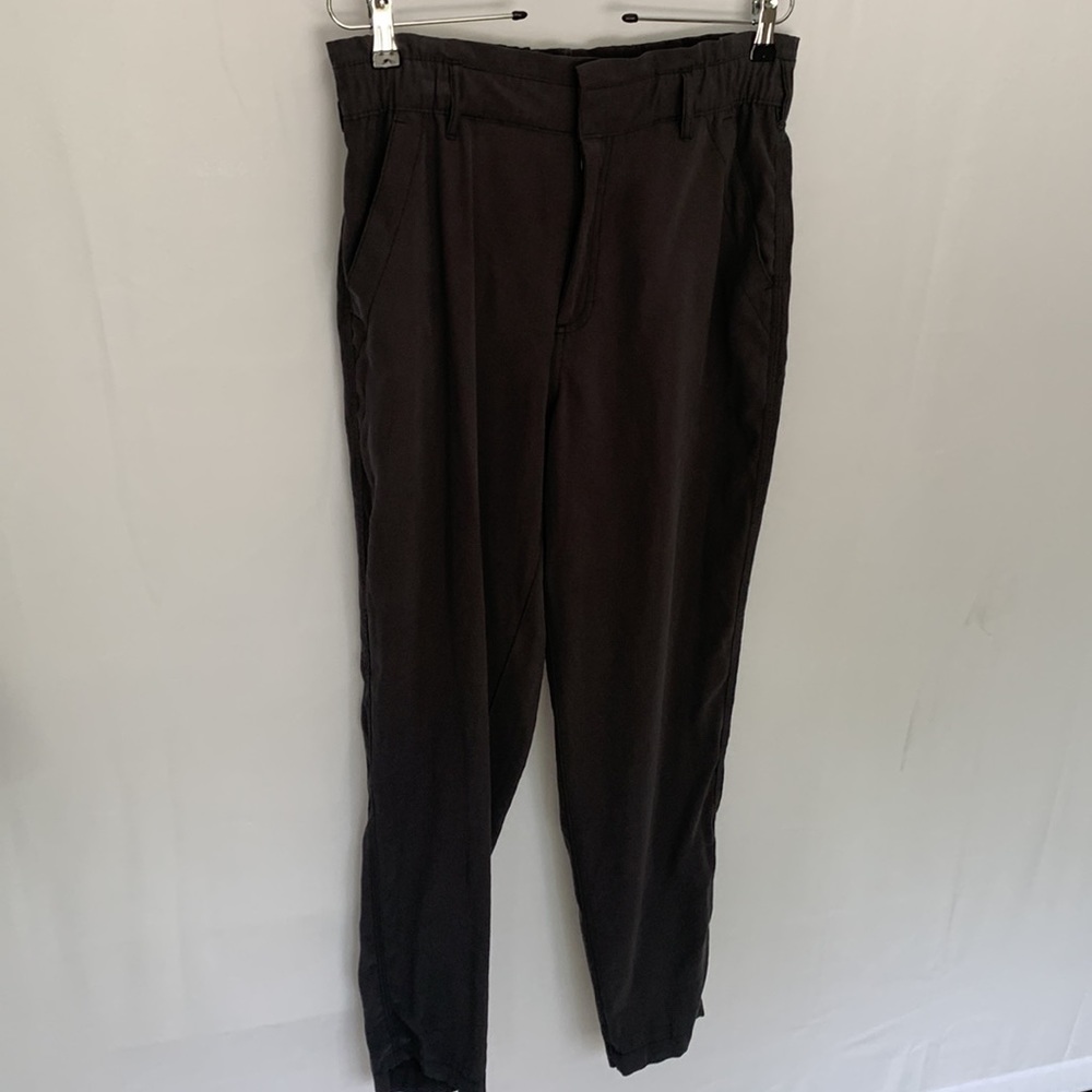 Old Navy High Waisted Power Soft Tapered Pant Panther Grey Medium